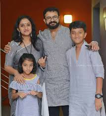 à´à´¯à´¸ à´° à´¯à´¯ à´ à´ à´¬à´µ Jayasurya Family Actor Mollywood Couples Costumes Family Album Cute Designs Jayasurya movies, biography, news, photos, videos & awards. jayasurya family actor mollywood