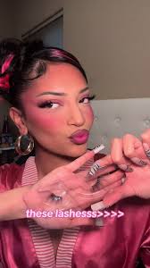 Jocelyn Boutique Strips Review