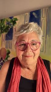 Sonia Hirsch's Instagram, Twitter & Facebook