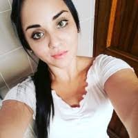 Kimberly Brenes's Instagram, Twitter & Facebook