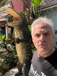 Kenny Wallace (Official Page)