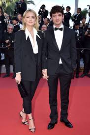 Elle étudie le latin, la psychologie et les mathématiques, avant de se tourner vers la. Virginie Efira 2019 Cannes Film Festival Closing Ceremony Gotceleb