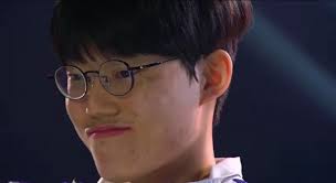 How bro looked at the crowd after winning. 🤣 Deserved pop-off tho. 👏