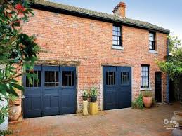Updating Orang Brick House Yahoo Image Search Results Hauswand Garagentor Farben Und Aussenwandfarbe