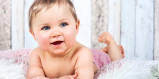 Auch anreize wie der klang der spieluhr oder mamas gesicht können ein baby dazu motivieren, sich auf die seite zu drehen. Wann Drehen Sich Babys