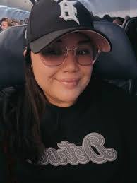 Kristina Hogan's Instagram, Twitter & Facebook