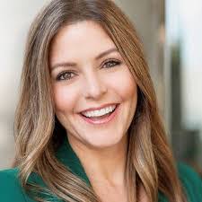 Tanya Hart's Instagram, Twitter & Facebook