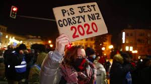 Protesty v bělorusku 2020 je série veřejných demonstrací a protestních stávek a hnutí proti prezidentovi alexandru lukašenkovi v rámci běloruské demokratické opozice, která chce zabránit jeho šestému funkčnímu období v souvislosti s prezidentskými volbami v roce 2020. Mnjxuggnurid1m