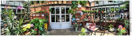 Development and manufacturing site for complex interior lighting systems, exterior lighting, various small lamps and ambience lighting. Products Downtown Home Garden