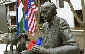 Raoul gustaf wallenberg was a swedish architect, businessman, diplomat, and humanitarian. Holocaust Survivor Us Lawmaker Lantos Gets Budapest Statue The Times Of Israel