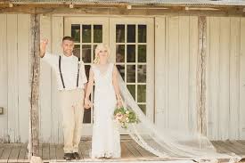 The Milestone Barn A Rustic Wedding Venue In Bannister Michigan Chicago Wedding Venues Michigan Wedding Venues Rustic Wedding Venues