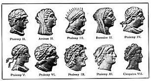 While cleopatra is depicted on the silver screen as a great beauty who seduced the roman leaders julius caesar and mark antony, historians don't really know what cleopatra looked like. What Did Cleopatra Look Like It Depends On Whom You Ask