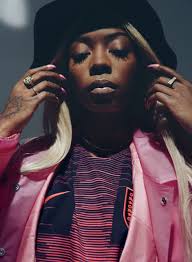 01 COVER: SIOBHAN BELL