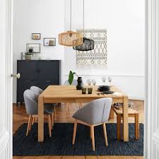 En pleine rentrée 2018, on remet en question : Idee Deco Pour La Salle A Manger Table Carree En Chene Fauteuils De Table Gris Taaora Blog Mode Tendances Looks