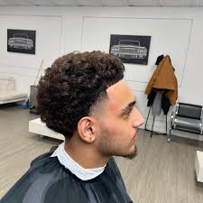 💈💈 • • • • • • • • • • • • #barber #barbershop #barbershopconnect  #barbersintv #pdx #pdxbarber #oregonbarber #mensstyle #menshair  #menshaircut #mensgrooming #wahl #wahlclippers #andis #fade #faded  #fadehaircut #barbergang #barberlife