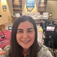 Kari Altman's Instagram, Twitter & Facebook