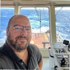 glacierwind #cookinlettug #alaskastugandbargecompany #tugboats…