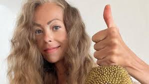 Influencer Vegan Meninggal Dunia Usai Jalani Diet Ekstrem: Hanya Makan  Durian dan Nangka Selama 7 Tahun