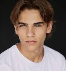 Victor Nappe's Instagram, Twitter & Facebook