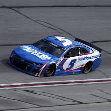 Sling tv is a newer way to stream live tv from your sofa without the. Nascar Live Stream 2021 How To Watch The Food City Dirt Race Via Live Online Stream Draftkings Nation