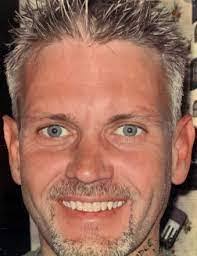 Kurt Richard's Instagram, Twitter & Facebook