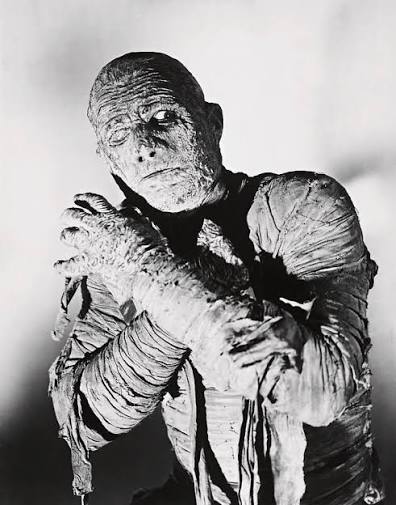 LON CHANEY JR. in THE MUMMY'S CURSE -1944-. by Album