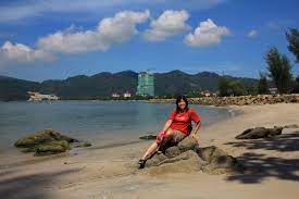 Excavation work carried out by the centre of global archaeological research, universiti sains malaysia (usm) , penang. Sungai Batu