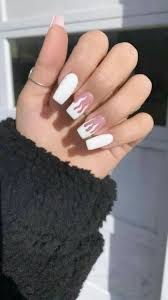 Este diseño me encanta, una combinación de colores invernales, gris, blanco, negro y naranja. Aranzadrive Fire Nails Best Acrylic Nails Swag Nails