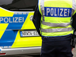 Create a trip to save and organize all of. Isingheim Kind Sturzt Auf Brucke Uber Draht Und Verletzt Sich Eslohe