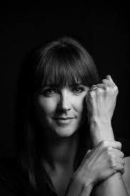 Canadian artist creates portrait using pointillism