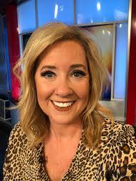 Michelle Linn's Instagram, Twitter & Facebook