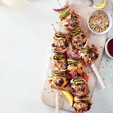 Recette De Brochettes De Poulet Et De Courgette Au Dukkah Coup De Pouce Recipes Food Foodie