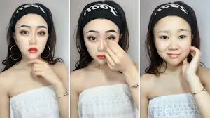 women remove their makeup