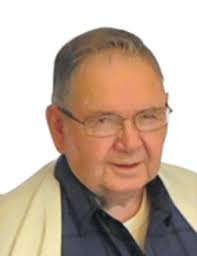 Tom Llewellyn Obituary