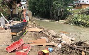 Katastrophale flut in hallein (österreich). Caritas Salzburg Hilft Unwetter Opfern Und Bittet Um Spenden
