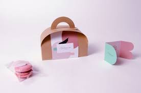Nubamie Macarons On Packaging Of The World Creative Package Design Gallery In 2020 Creative Packaging Design Packaging Design Kraft Box Packaging