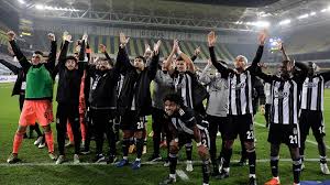 Saniyeler içinde hayalinizdeki ilk 11'i oluşturun ve arkadaşlarınızla paylaşın. Besiktas Tan Derbi Paylasimlari