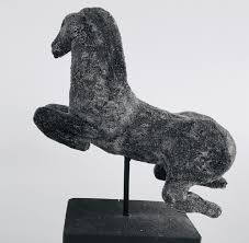 ▷ Black horse by Catherine Clare, 2016