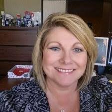 Lori Sipos's Instagram, Twitter & Facebook