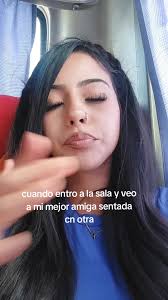 Tik Tok Con Tu Amiga Sentadas