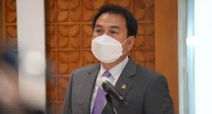 Nama wakil ketua dpr ri azis syamsuddin terseret dalam pusaran kasus suap penyidik kpk dari polri akp stepanus robin pattuju dan wali kota (walkot) tanjungbalai m syahrial. Azis Syamsuddin Pon Papua Bukan Cuma Prestise Tapi Sejarah Yang Ditunggu