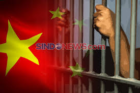 Gunakan bendera hong kong png gratis ini untuk desain web, desain dtp, selebaran, proposal, proyek sekolah, poster, dan lainnya. Hina Bendera China Remaja Hong Kong Dipenjara