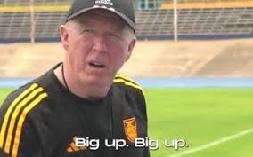 Watch: Steve McClaren taught to speak patois after first Jamaica training  session