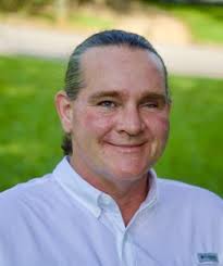 School Board has split vote over personnel