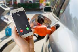 Pilih negara tempat telefon bimbit yang anda ingin kesan berada, kemudian masukkan nombor telefon sasarannya. No Hate But Using Phone In Petrol Station Gambar Di Stesen Minyak Undang Tanda Tanya Ini Jawapan Pakcik Shell Hot Fm