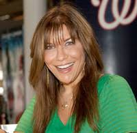 Hire Lisa Lillien to Speak at Events