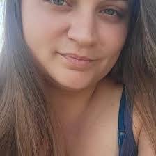 Leann Cobb's Instagram, Twitter & Facebook