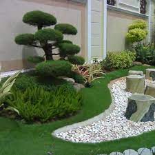 Jika anda memiliki lahan seluas 2m x 1,5 m tentunya anda masih bisa membuat sebuah taman mungil di depan rumah anda. 25 Contoh Taman Depan Rumah Minimalis Lahan Sempit Desain Taman Kecil Desain Taman Jepang Taman Halaman Belakang