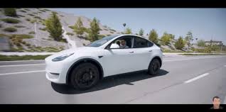 This weekend, jeff and i reviewed the only tesla model y 7 seater available for viewing in southern california (as of this filming) in fashion island, newpor. Elon Musk Confirms Tesla Model Y 7 Seater Will Start Deliveries Early December Tech Times