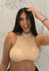 Alara Taneri is managed by HLD Talent